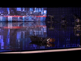 talent show - he showed them the matrix))